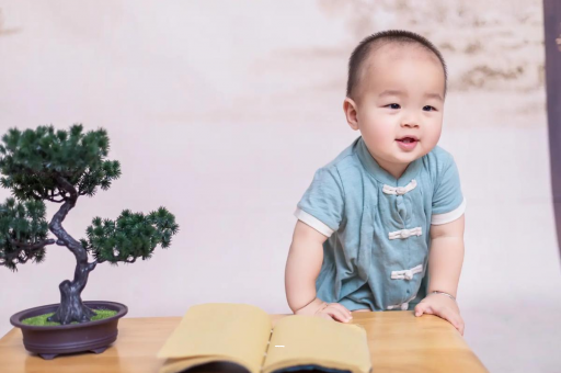 神木怀孕初期肚子紧绷